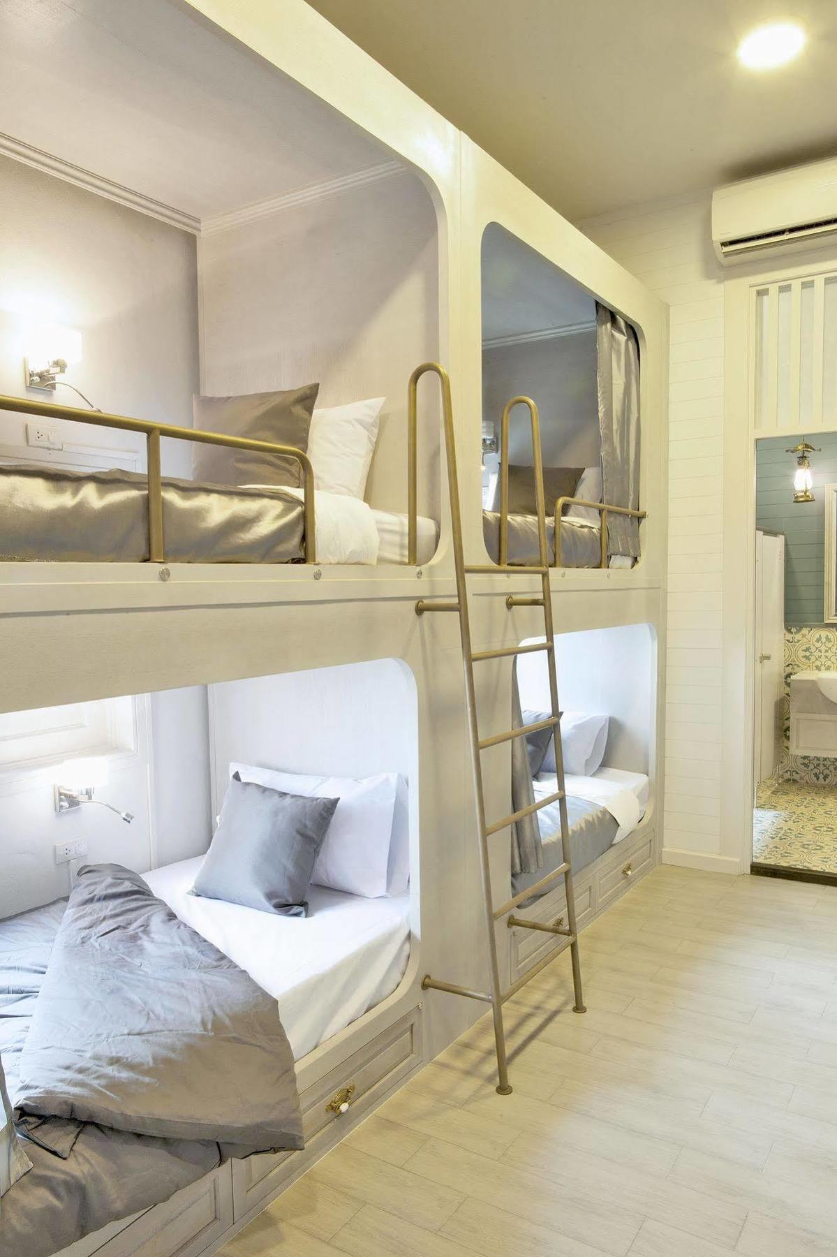 Golden Mountain Hostel Bangkok Eksteriør bilde