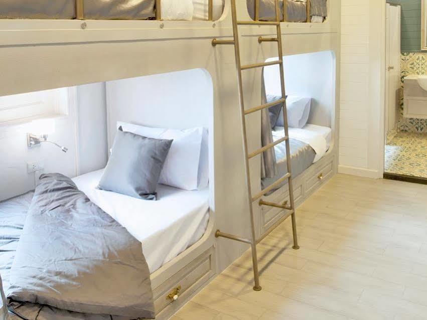 Golden Mountain Hostel Bangkok Eksteriør bilde